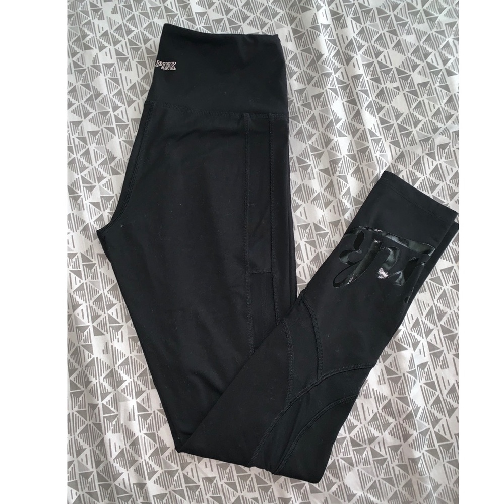 (SOLD)Pink Vicotoria’s Secret Leggings